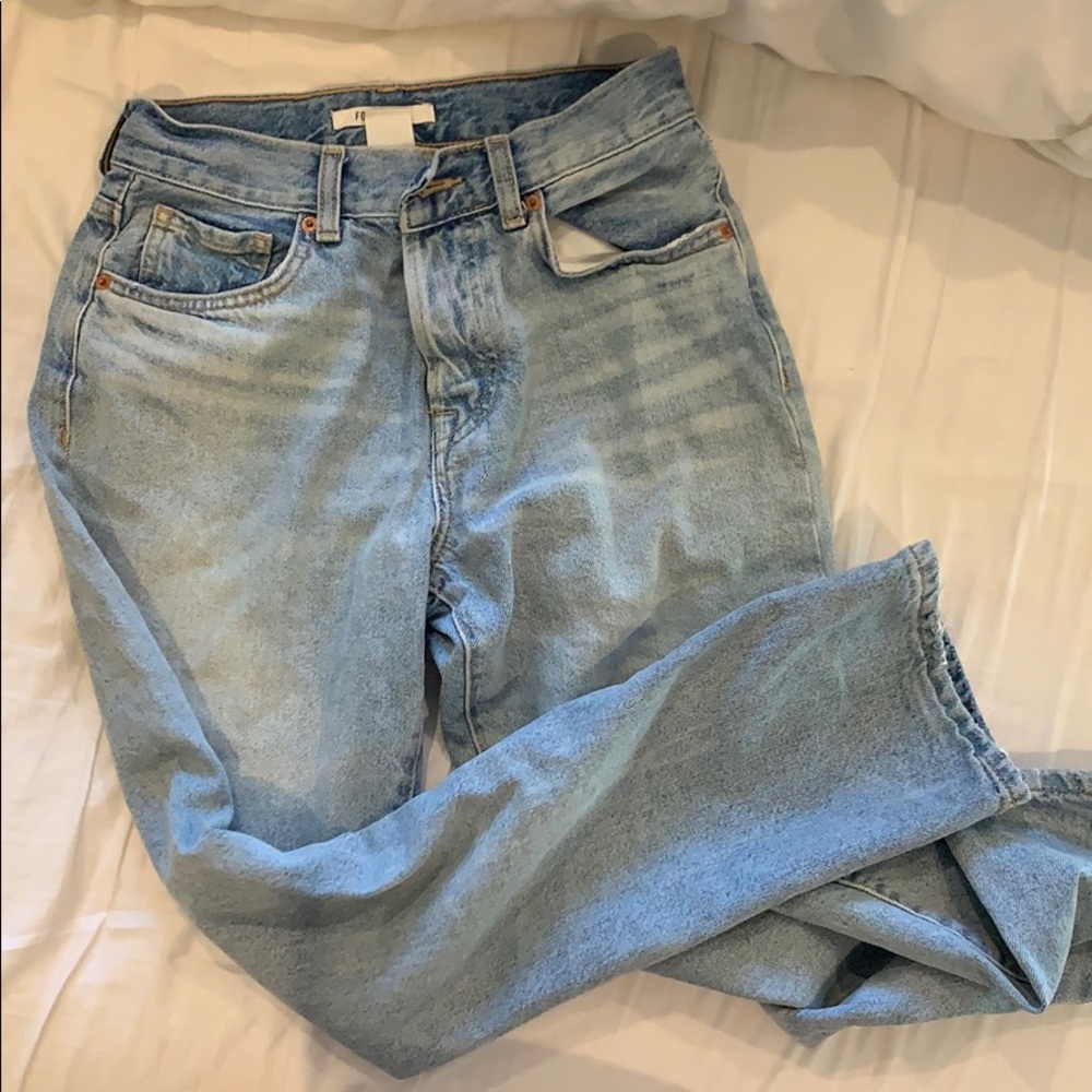 SOLD - Boyfriend Mom jeans faded blue vintage